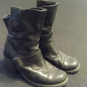 Womens boots